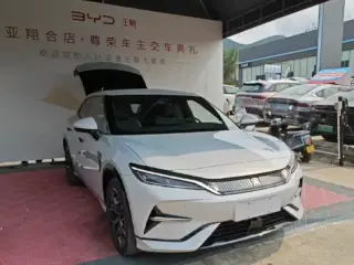 Kineski električni automobil BYD