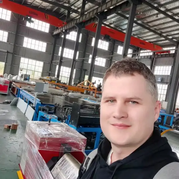 Gabriel Grupa inspektor na terenu u Maanshanu, Kina