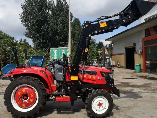 Traktor radna mašina