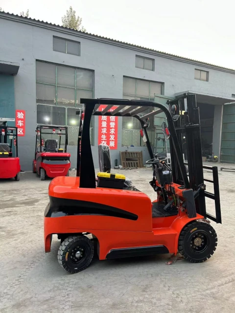 Forklift testing in China before shipment