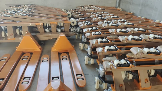 Manual pallet forklifts